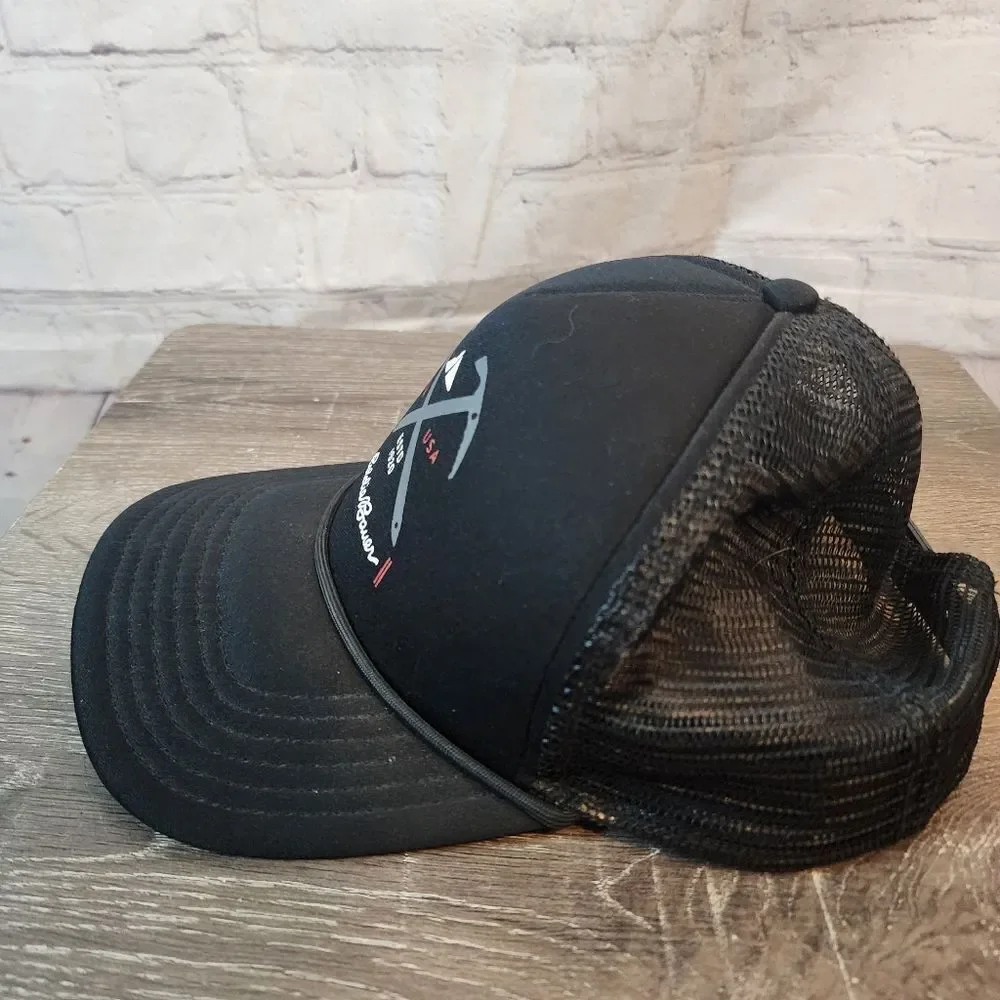 Men's Eddie Bauer snap back hat, size OS